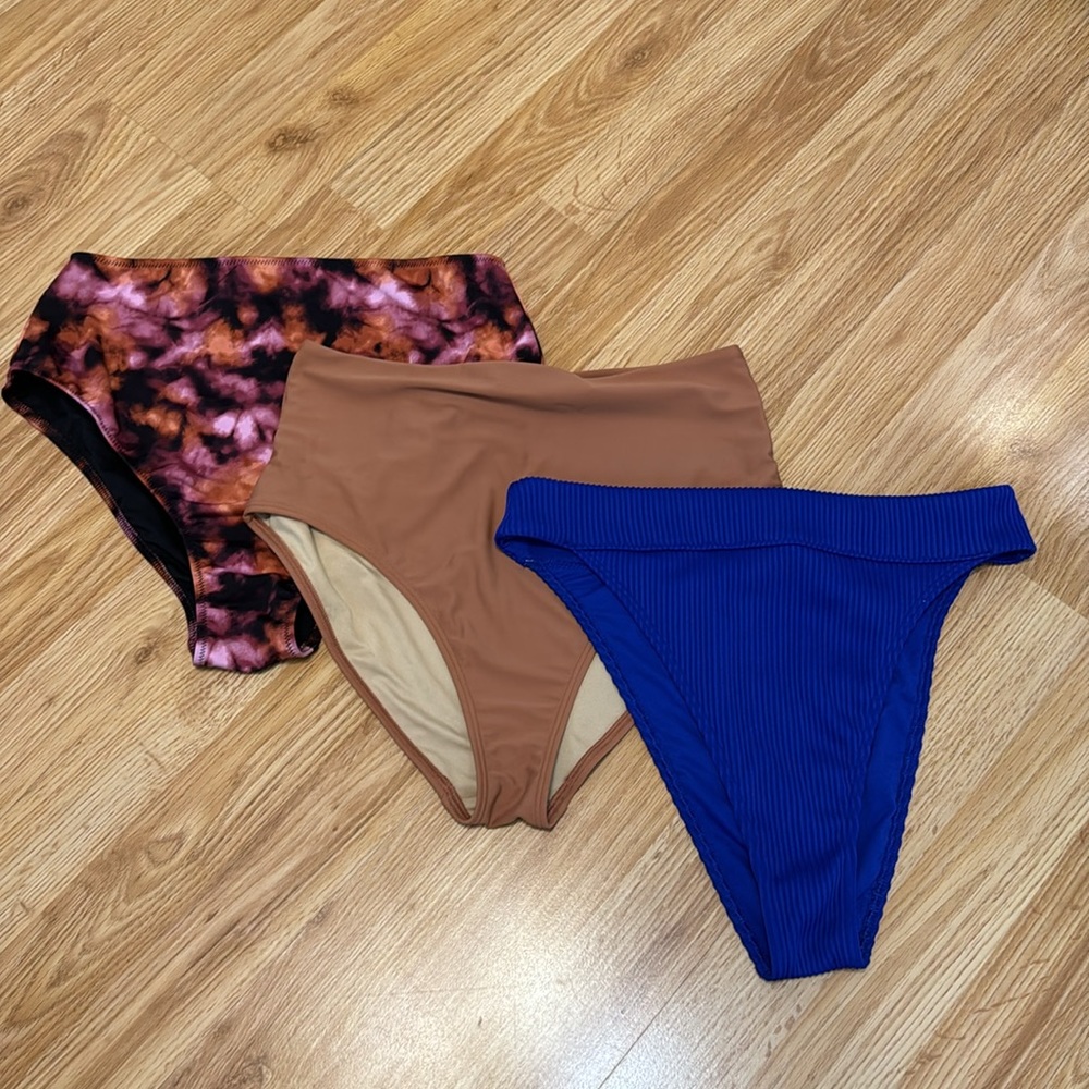 Bundle of 3 high waisted bikini bottoms - Size M